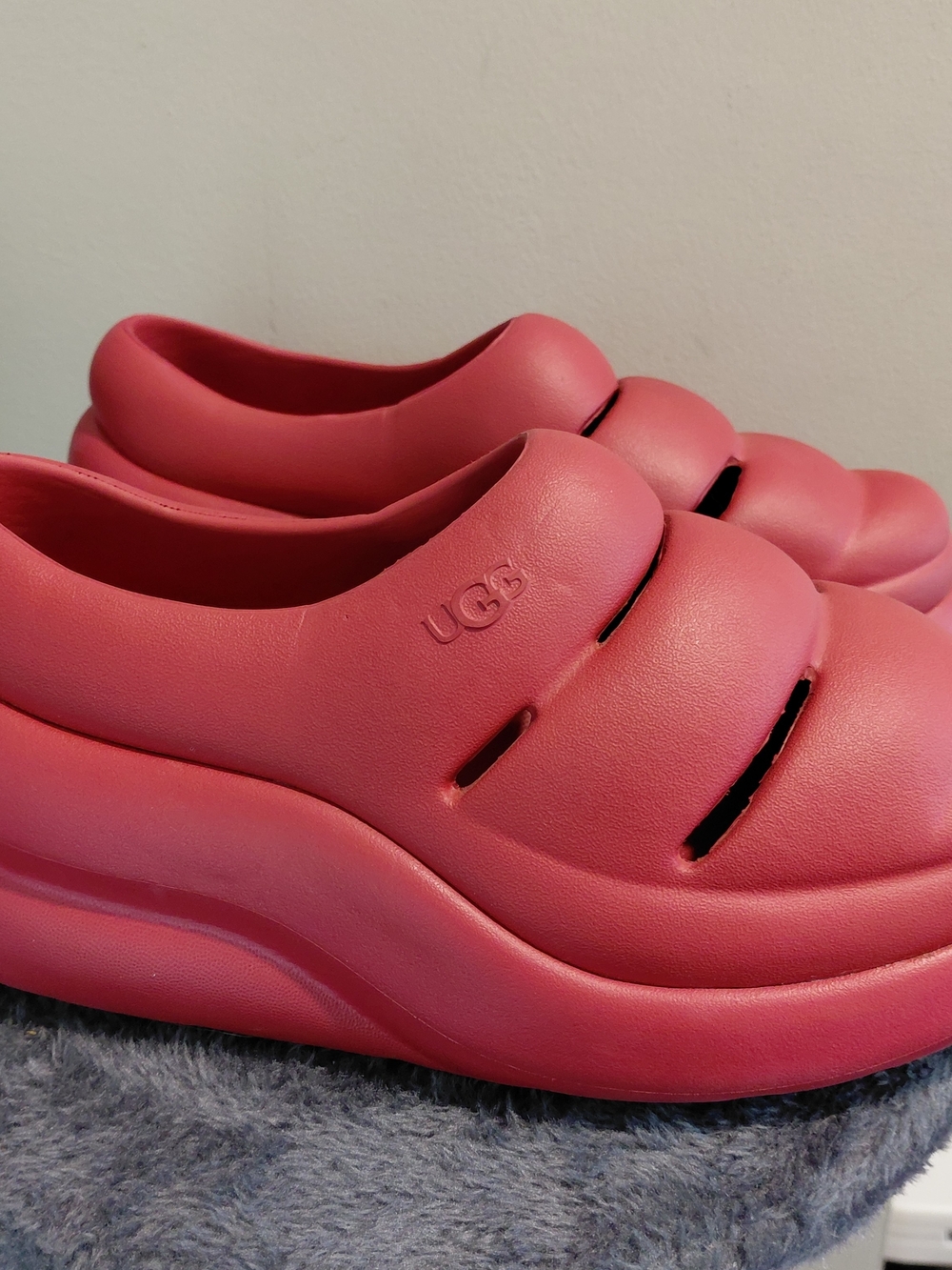 UGG Women's Samba Red Sport Yeah  Slip-On Platform Clog